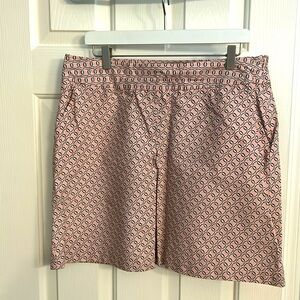 TOMMY BAHAMA pink & gray printed skirt SZ 12. Zip on side with front kick pleat